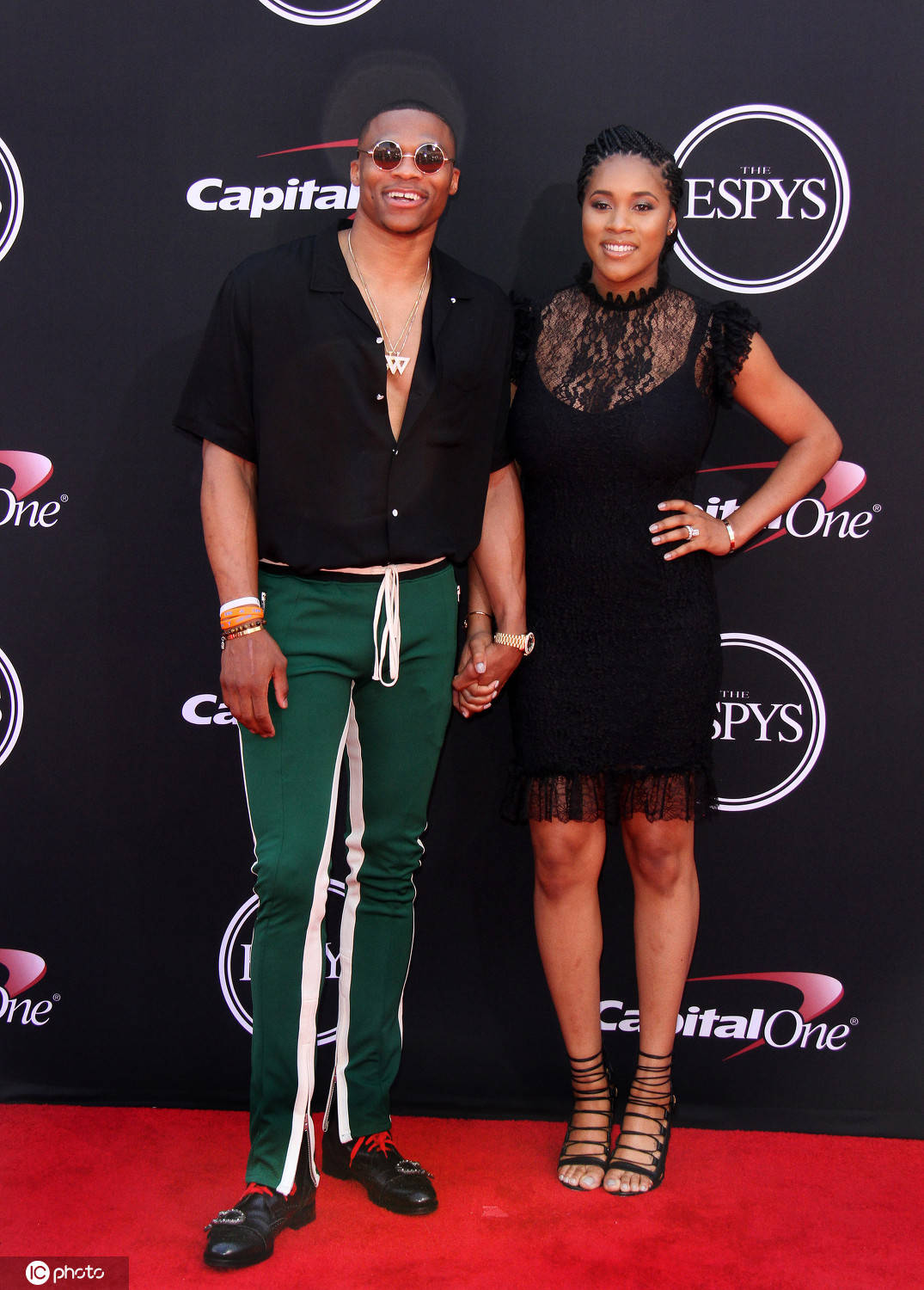 而是让防守 而是让防守